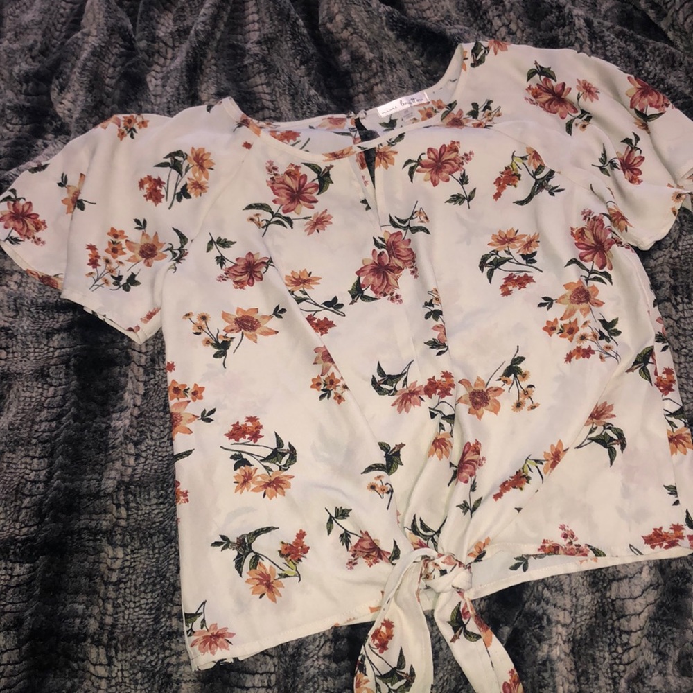 FLORAL BLOUSE/TSHIRT